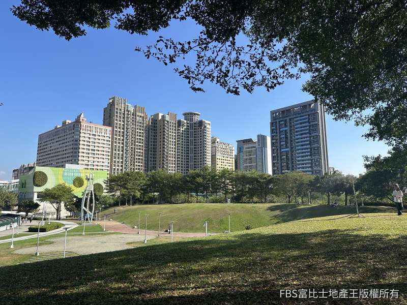千億資金卡位南七期！7案齊發拚破2000戶