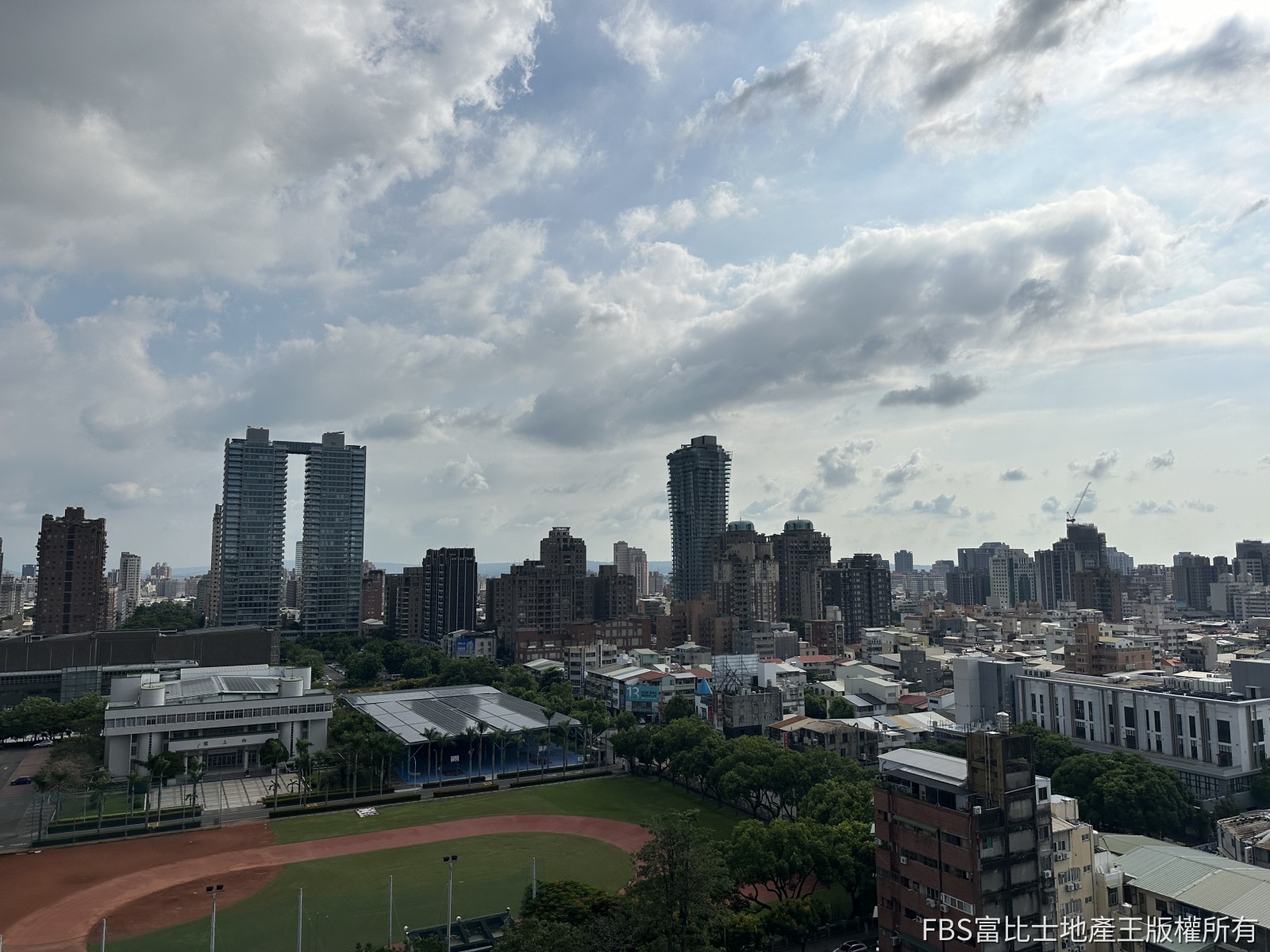台中西區機能成熟、藝文質感強，仍是傳產企業主購屋熱區。(圖／記者莊亞築攝)